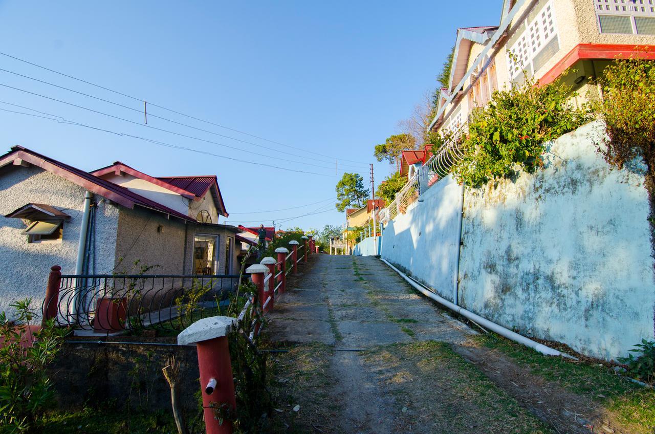 Open View Estate Vila Ranikhet Exterior foto